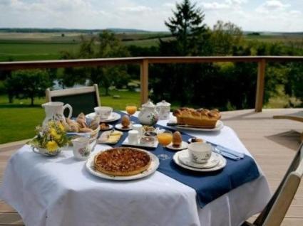 La Dame Blanche Bed and Breakfast Bérig-Vintrange Εξωτερικό φωτογραφία